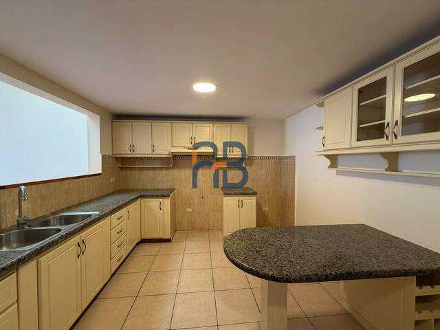 #MJ3351 - Casa para Venta en Cuenca - A - 2