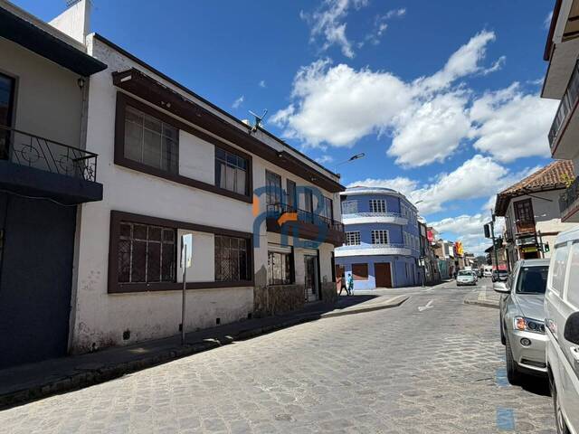 Venta en Centro de la Ciudad - Cuenca