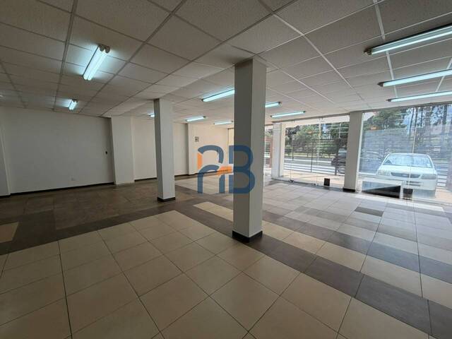 #MJ3359 - Local Comercial para Venta en Cuenca - A