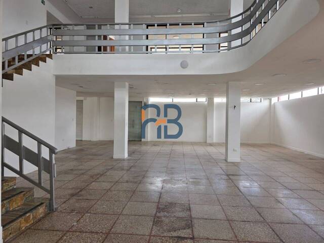 #MJ3360 - Edificio para Venta en Cuenca - A