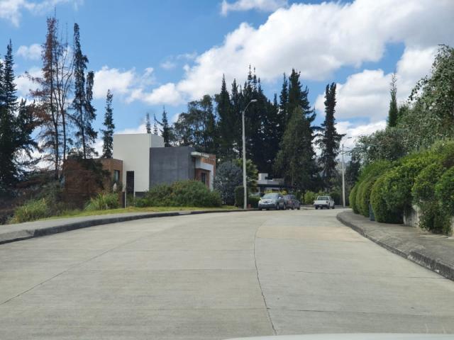 Terreno para Venta en Cuenca - 3