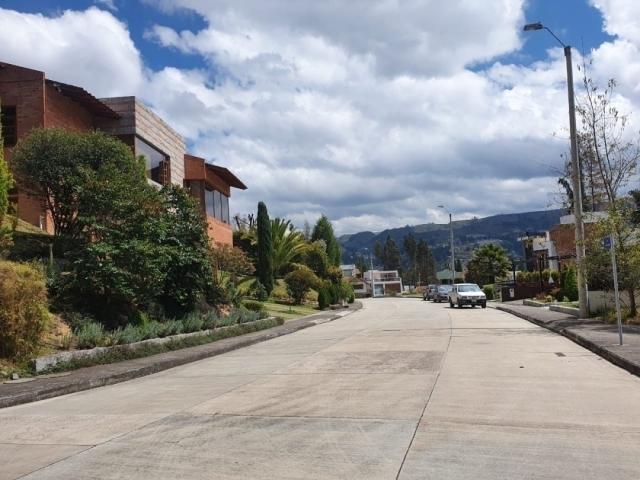 Terreno para Venta en Cuenca - 5
