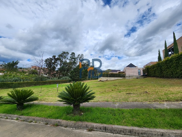 Terreno para Venta en Cuenca - 4
