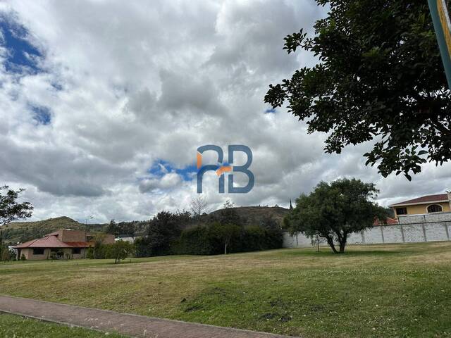 #MJ3274 - Terreno para Venta en Cuenca - A