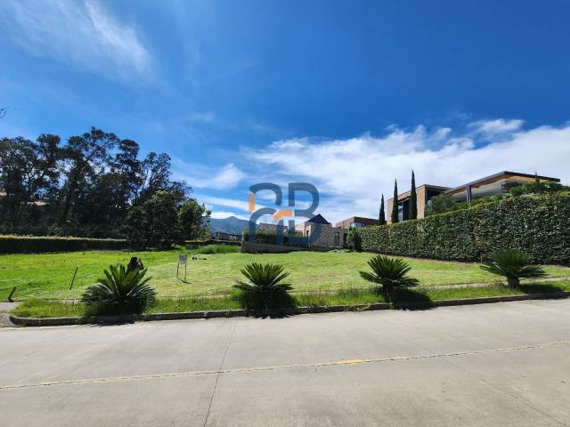 Terreno para Venta en Cuenca - 4