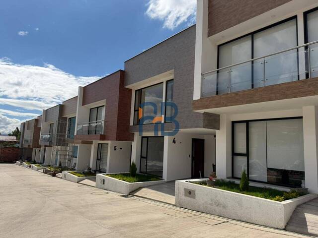 #MJ3363 - Casa para Venta en Cuenca - A