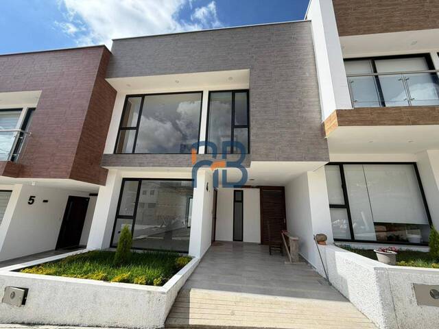 #MJ3363 - Casa para Venta en Cuenca - A