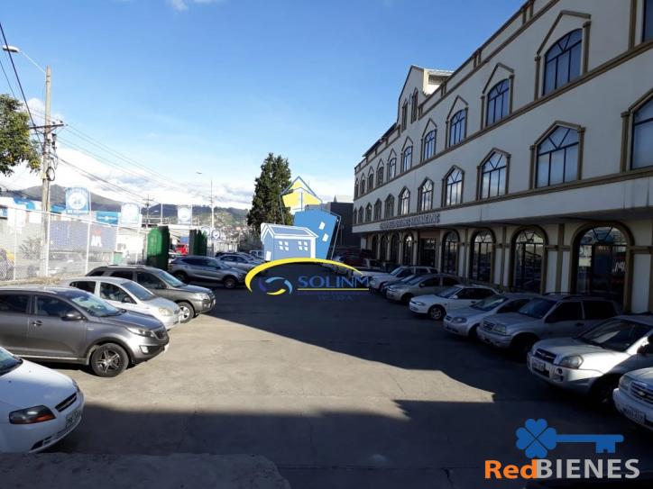 Edificio comercial en venta en pleno Parque Industrial de Cuenca