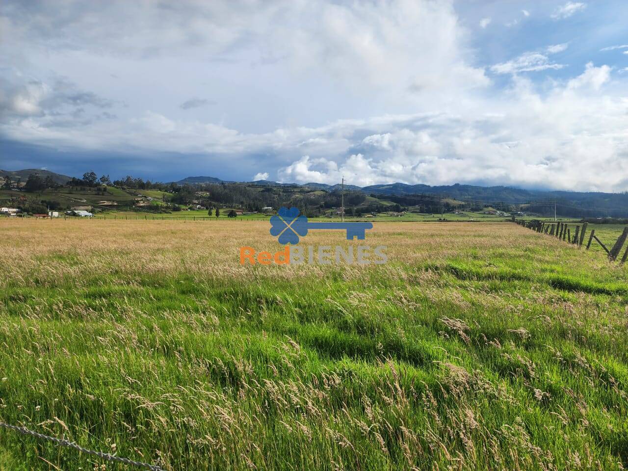 Terreno plano en venta sector Tarqui en Cuenca