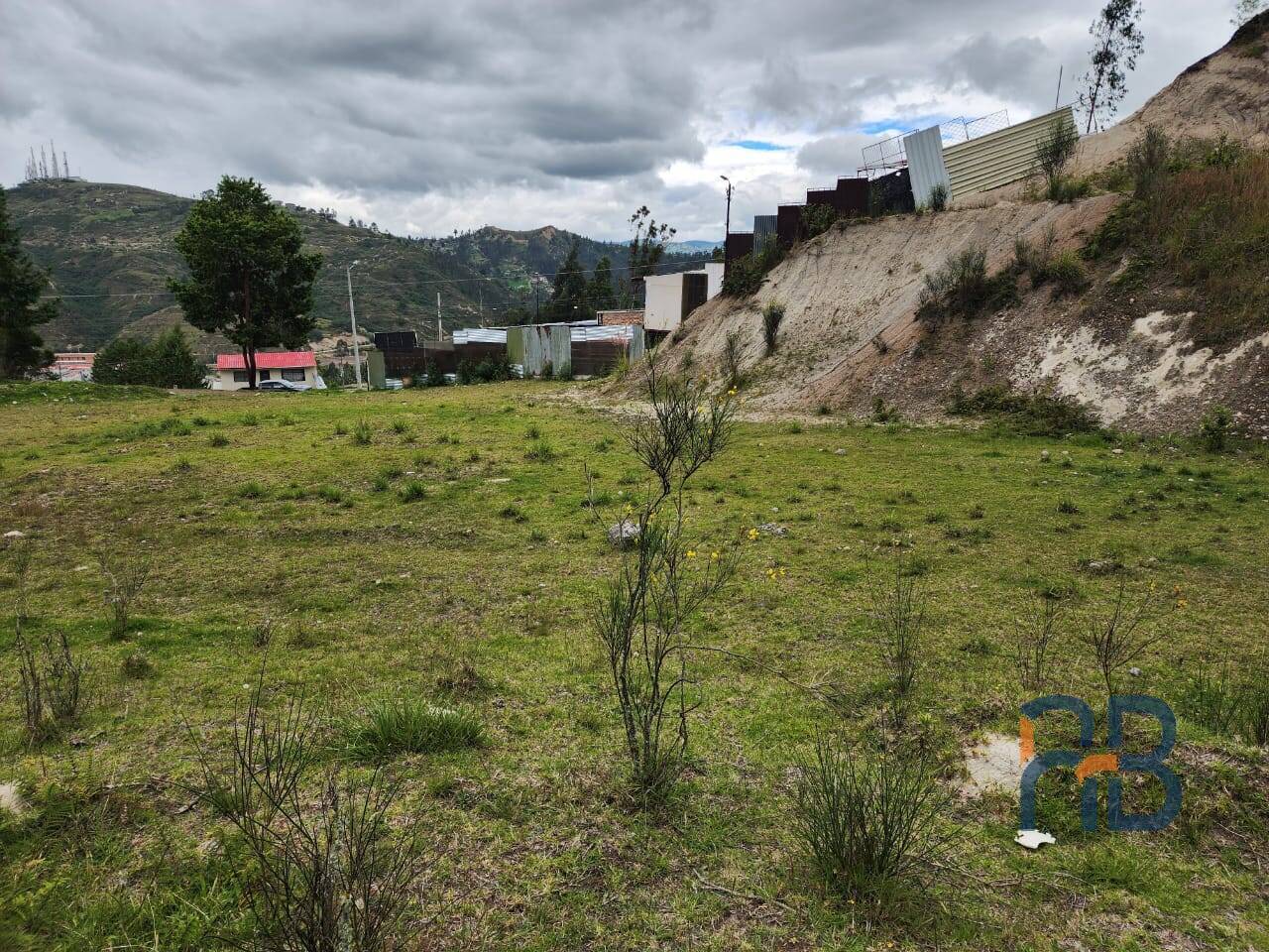 Terreno plano en venta en el sector de Turi