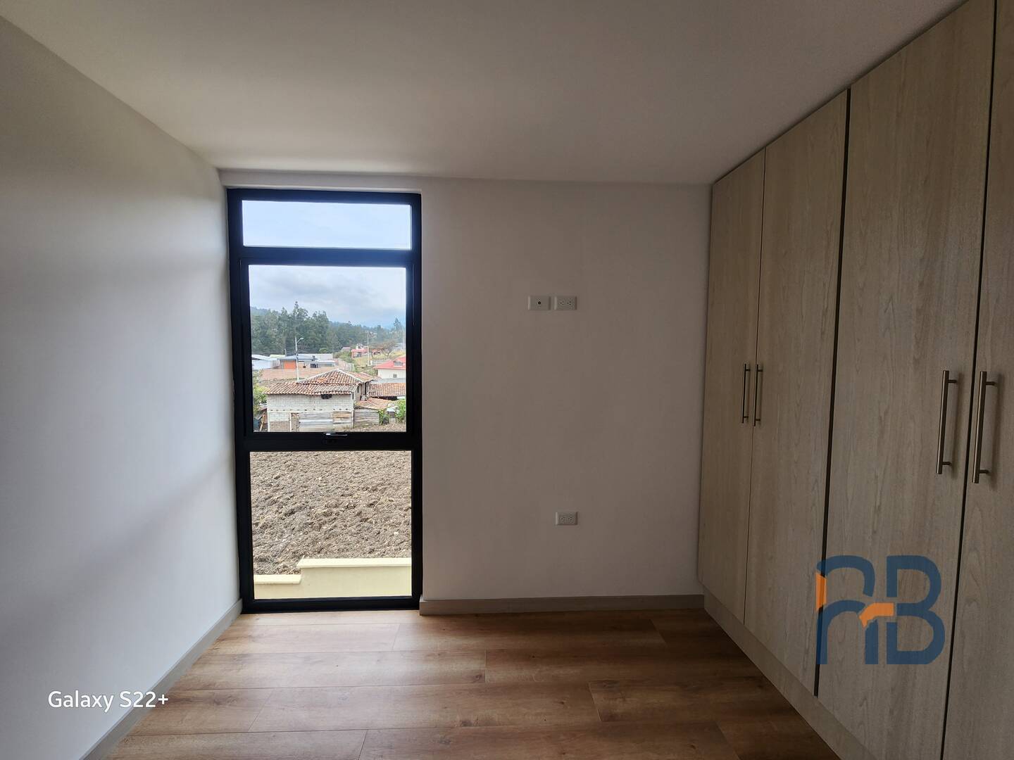 En Mayancela departamento con huerto en venta l aplica crédito VIP