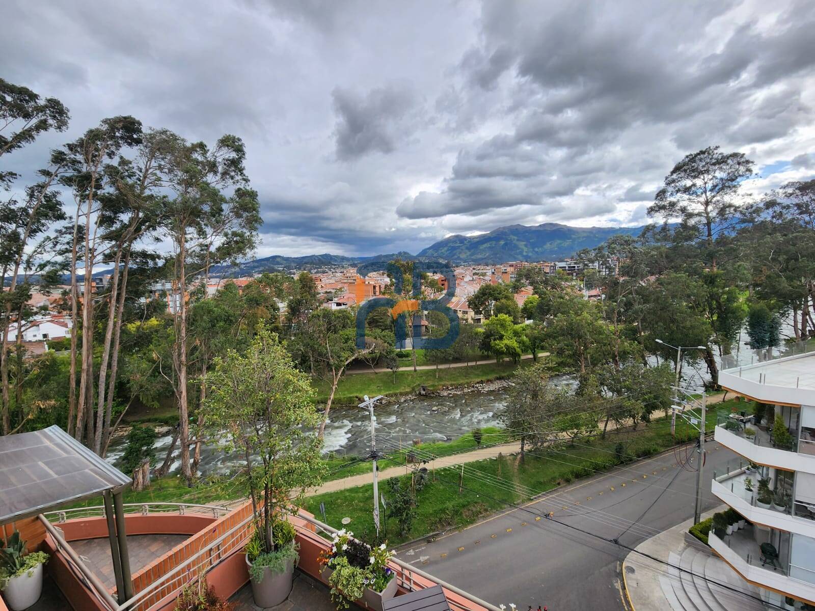 Departamento 3 dormitorios en venta -Av. 3 de Noviembre cerca Puertas del S