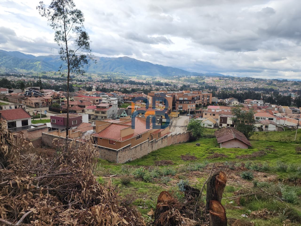 Venta de terrenos para inversión en Cuenca – 2.256 m²